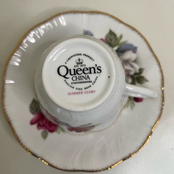 Queen’s China Summer Glory Teacup & Saucer | English Bone China - Picture 3 of 6